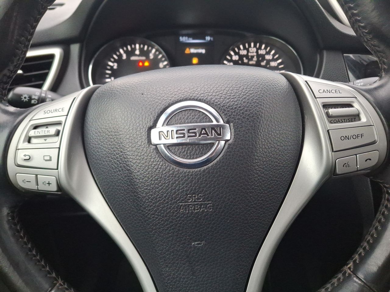 NISSAN - 15