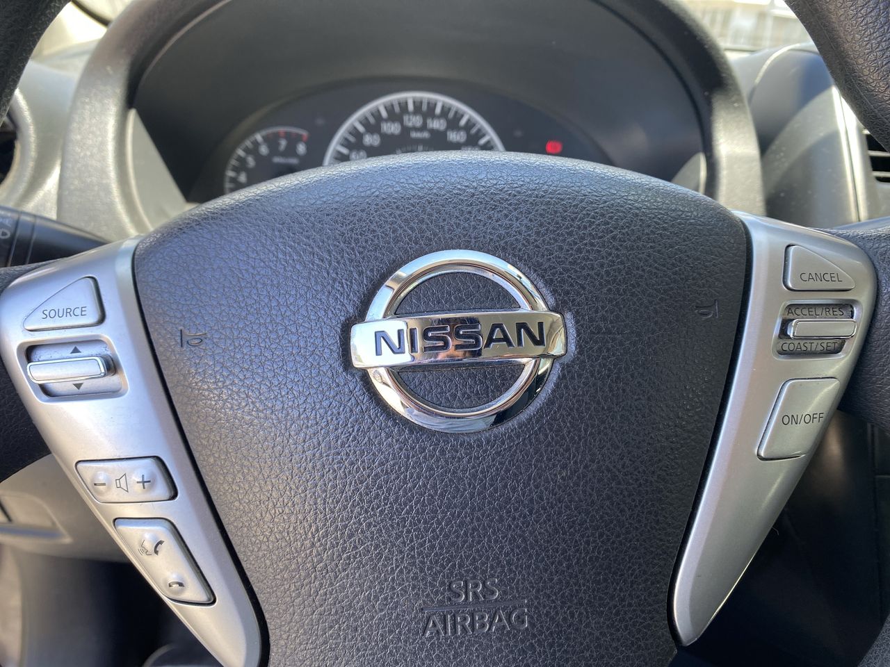 NISSAN - 25