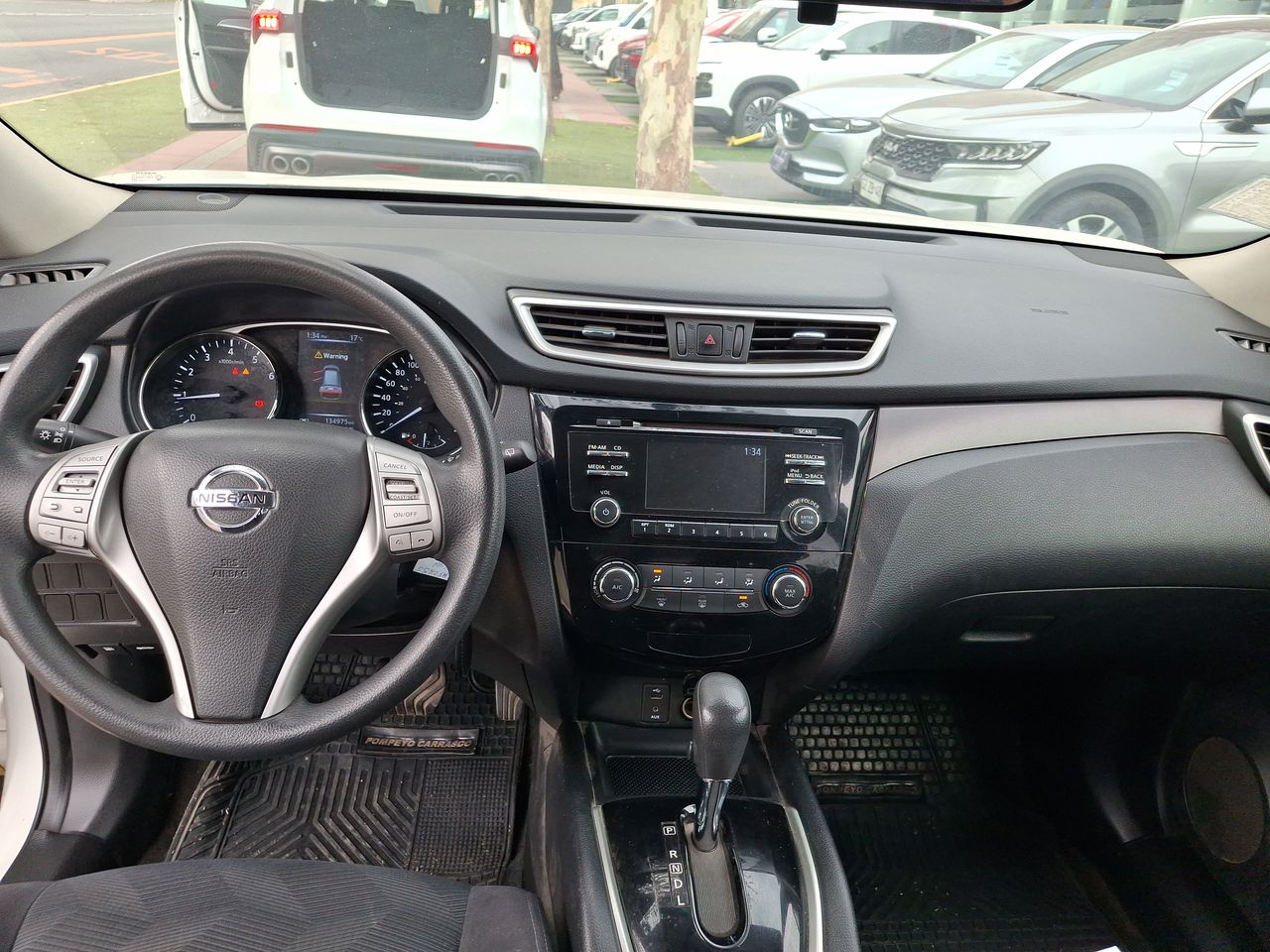 NISSAN - 33