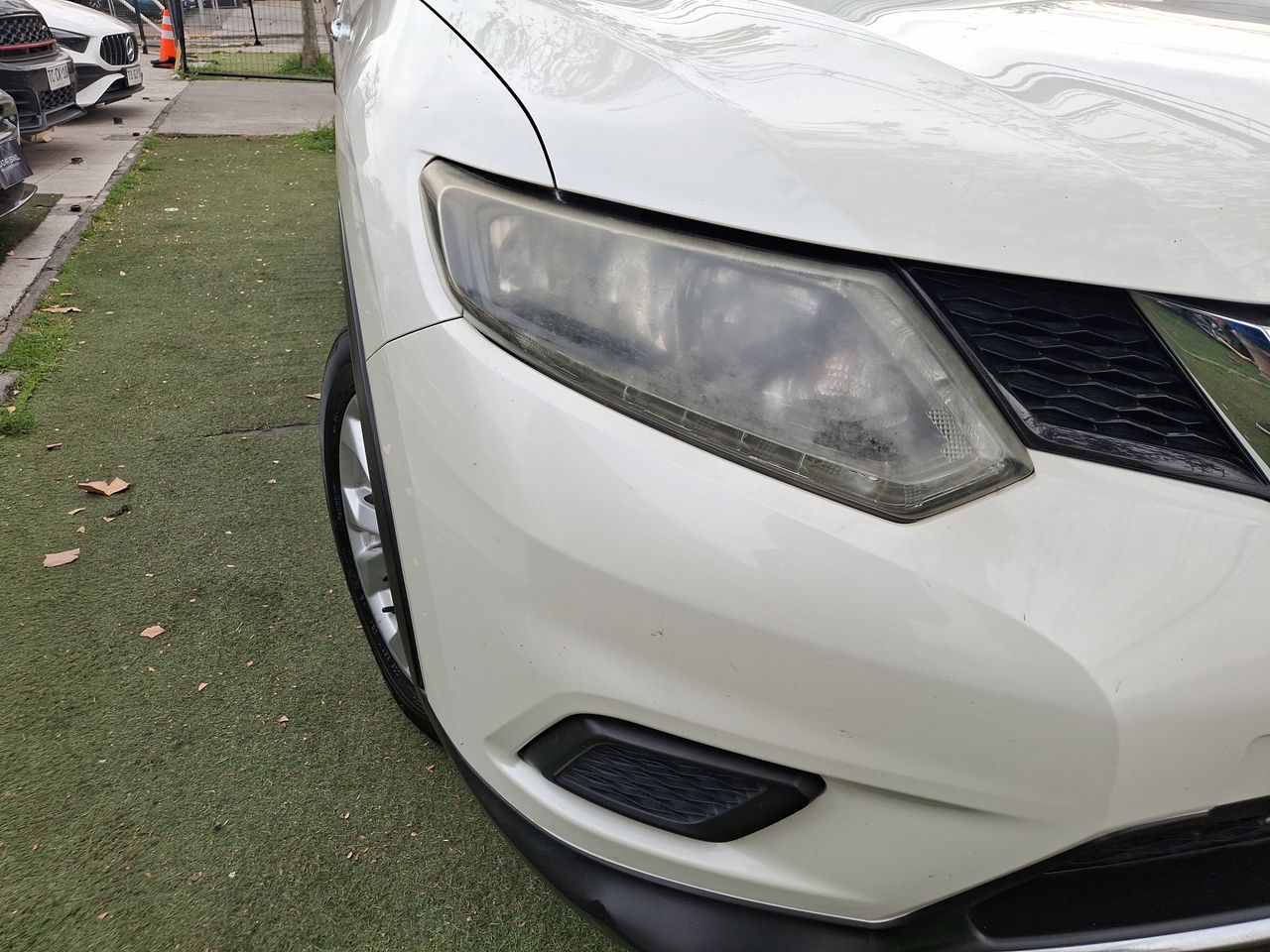 NISSAN - 19