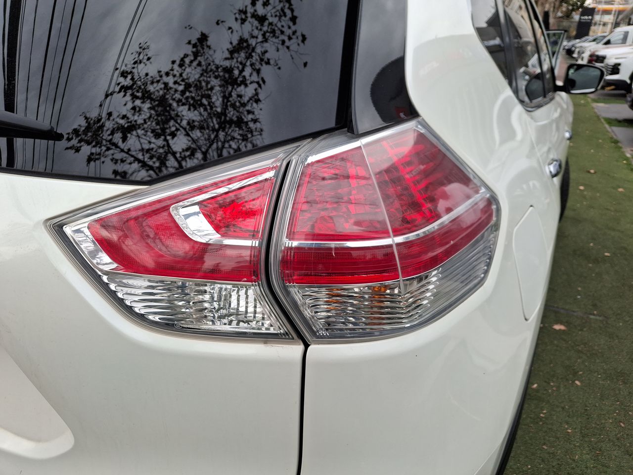 NISSAN - 21