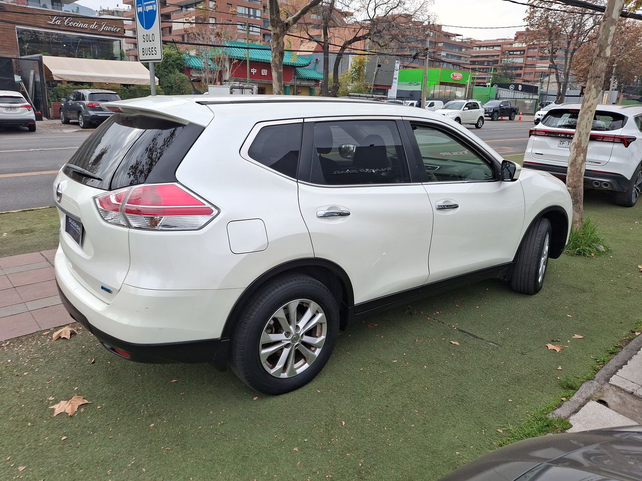 NISSAN - 6