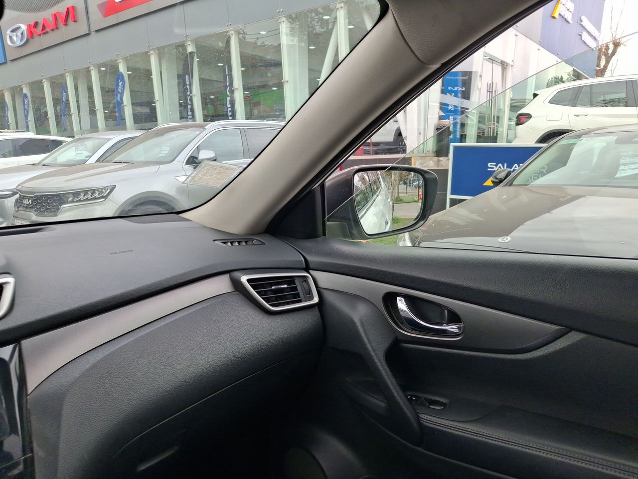 NISSAN - 11