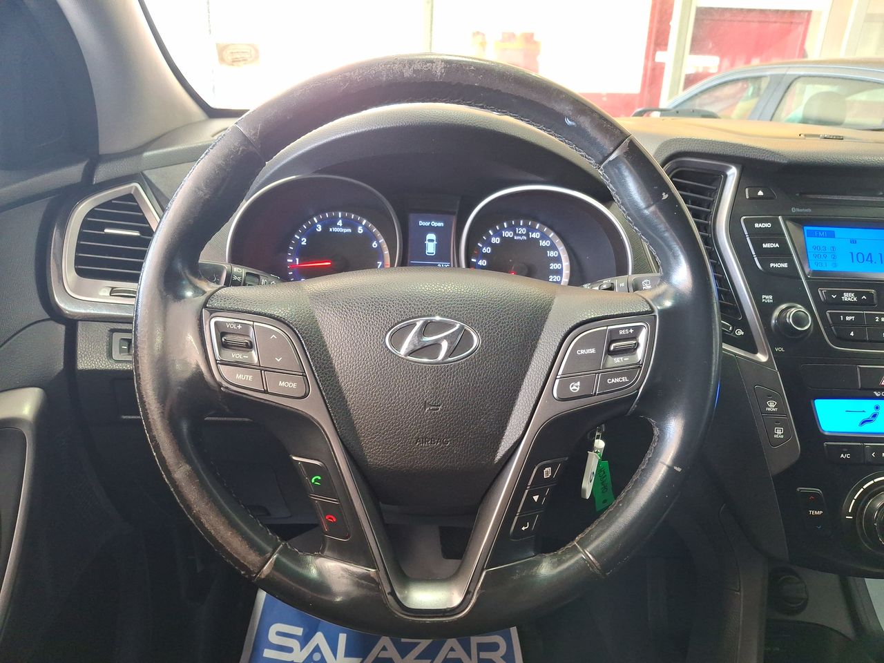 HYUNDAI - 23