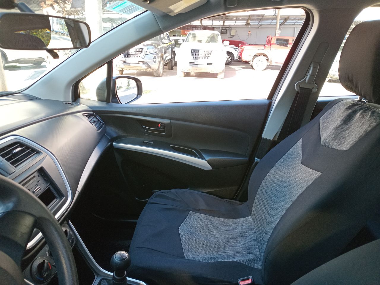 SUZUKI - 10