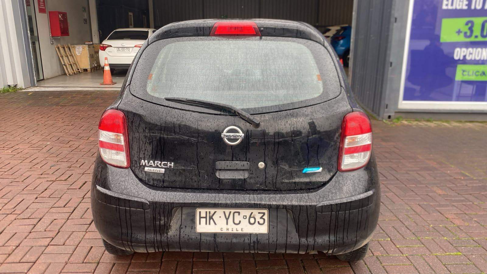 NISSAN - 4