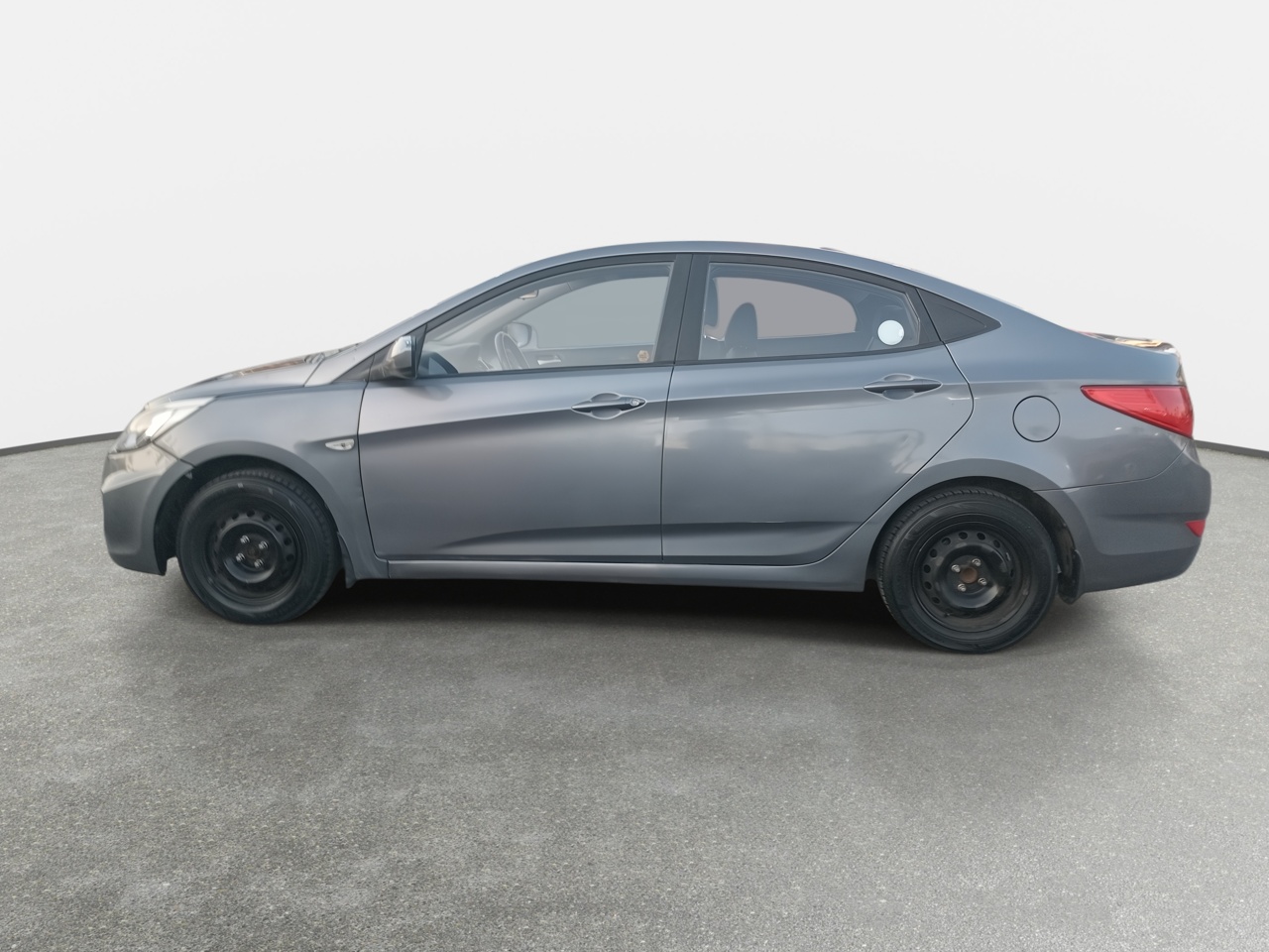 HYUNDAI - 4