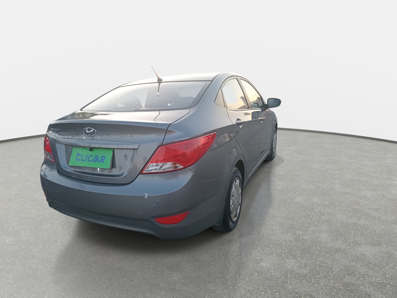 HYUNDAI - 6