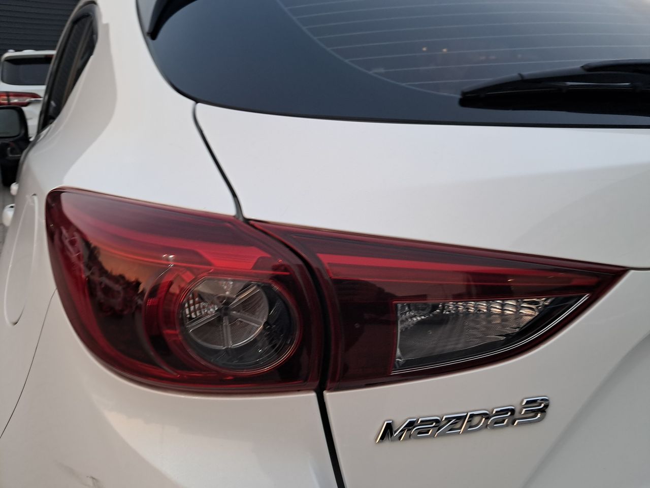 MAZDA - 12