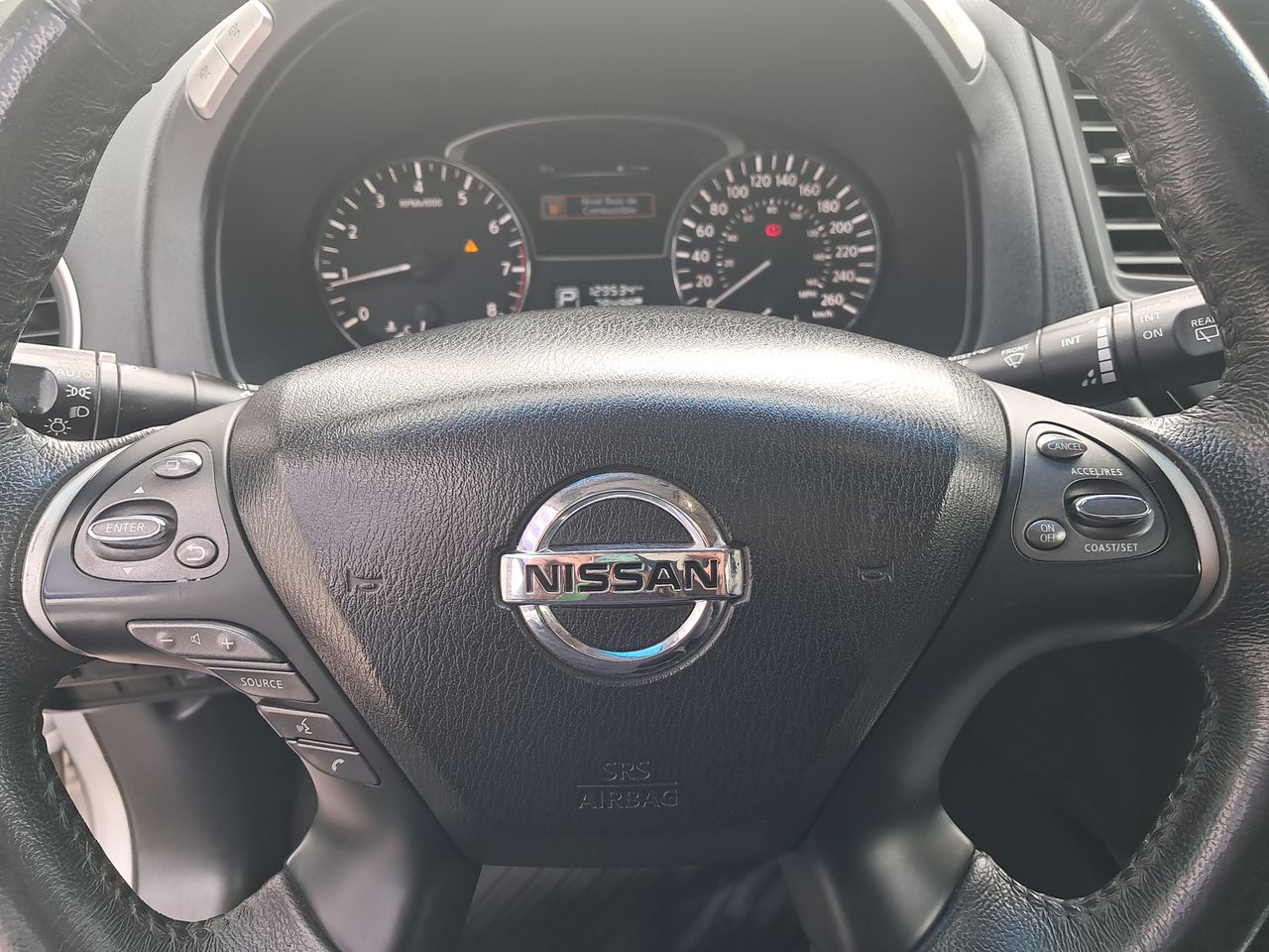 NISSAN - 26