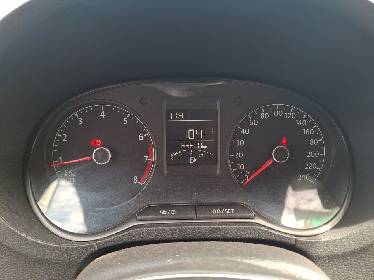 VOLKSWAGEN - 25
