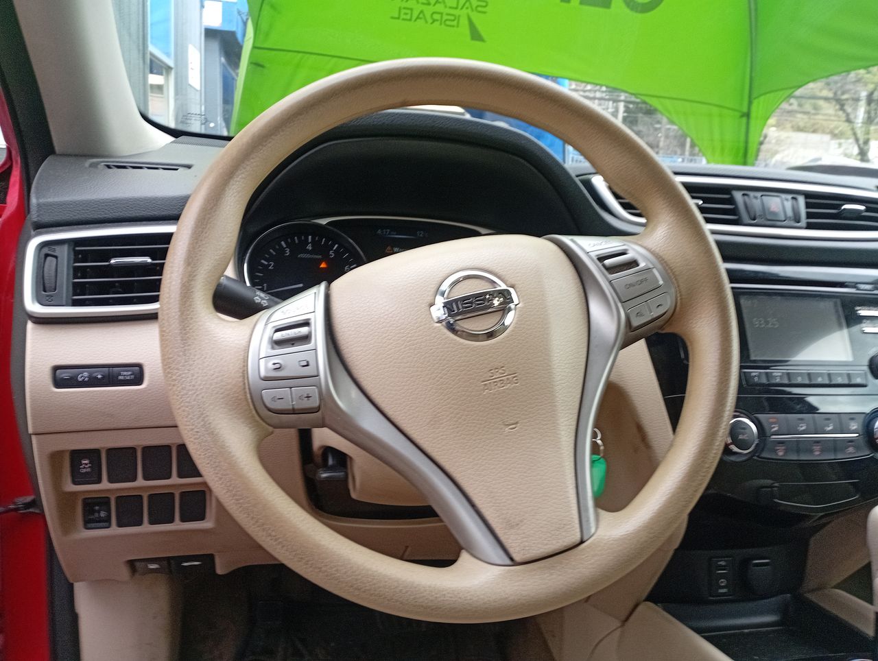 Nissan X-Trail — foto 11 de 18
