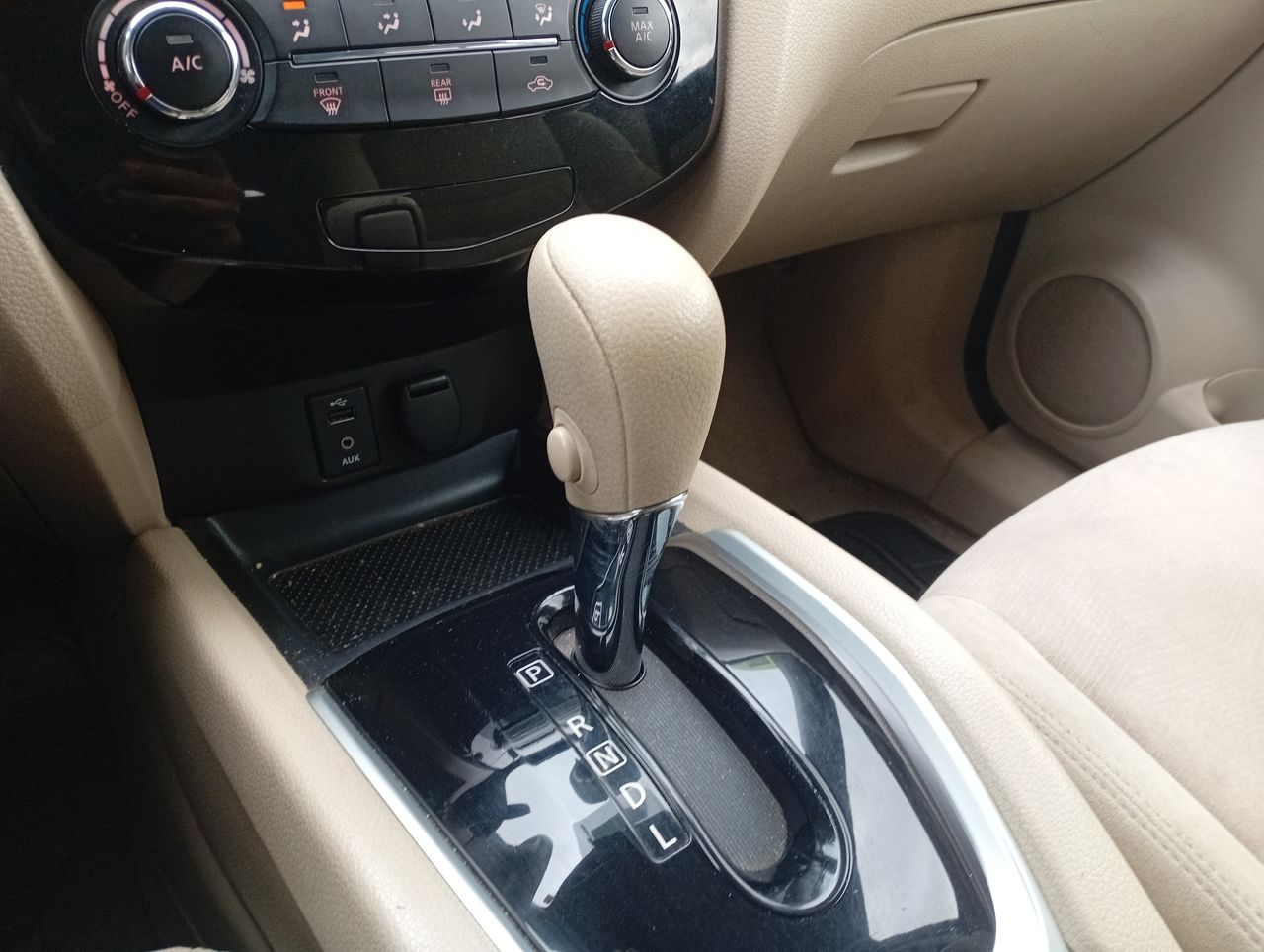 Nissan X-Trail — foto 15 de 18