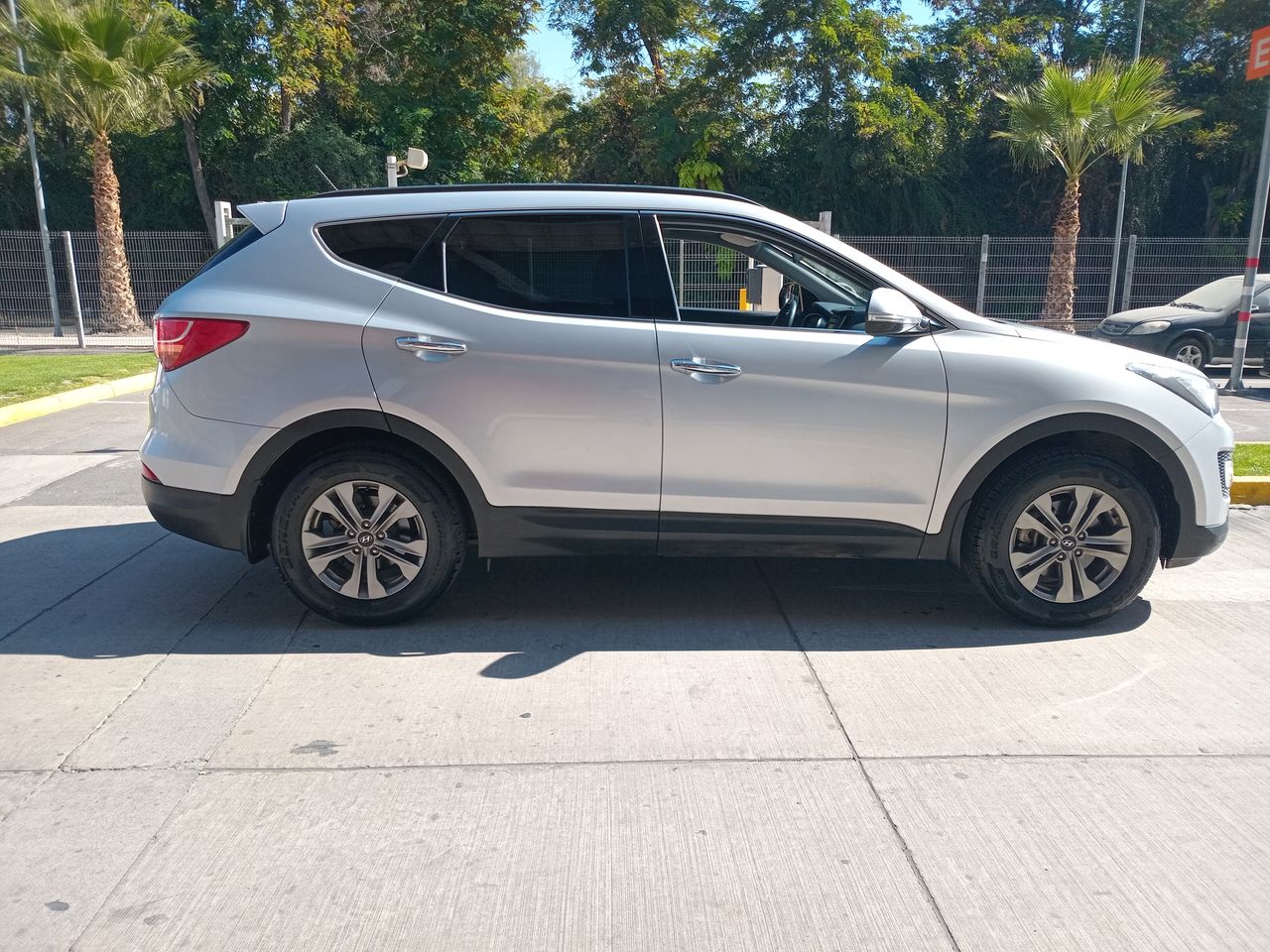 HYUNDAI - 8