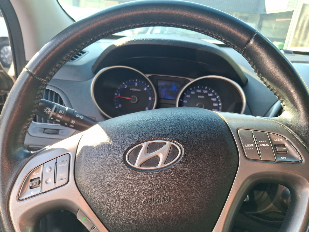 Hyundai Tucson — foto 17 de 24