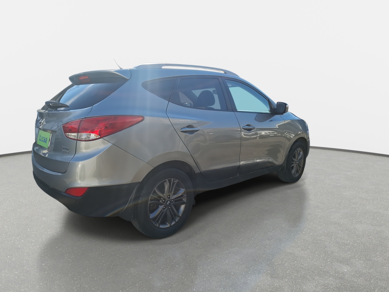 Hyundai Tucson — foto 8 de 32