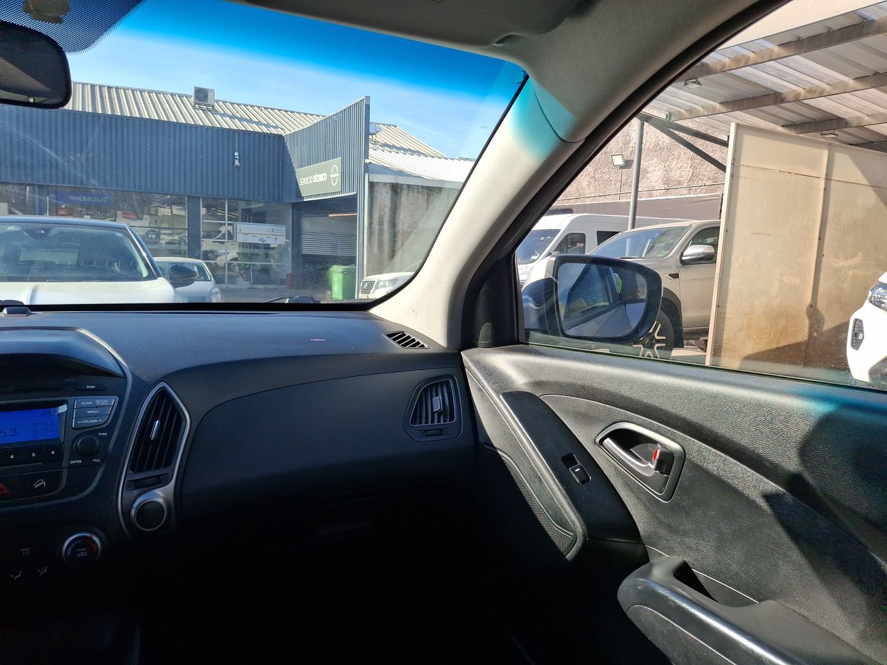 HYUNDAI - 2