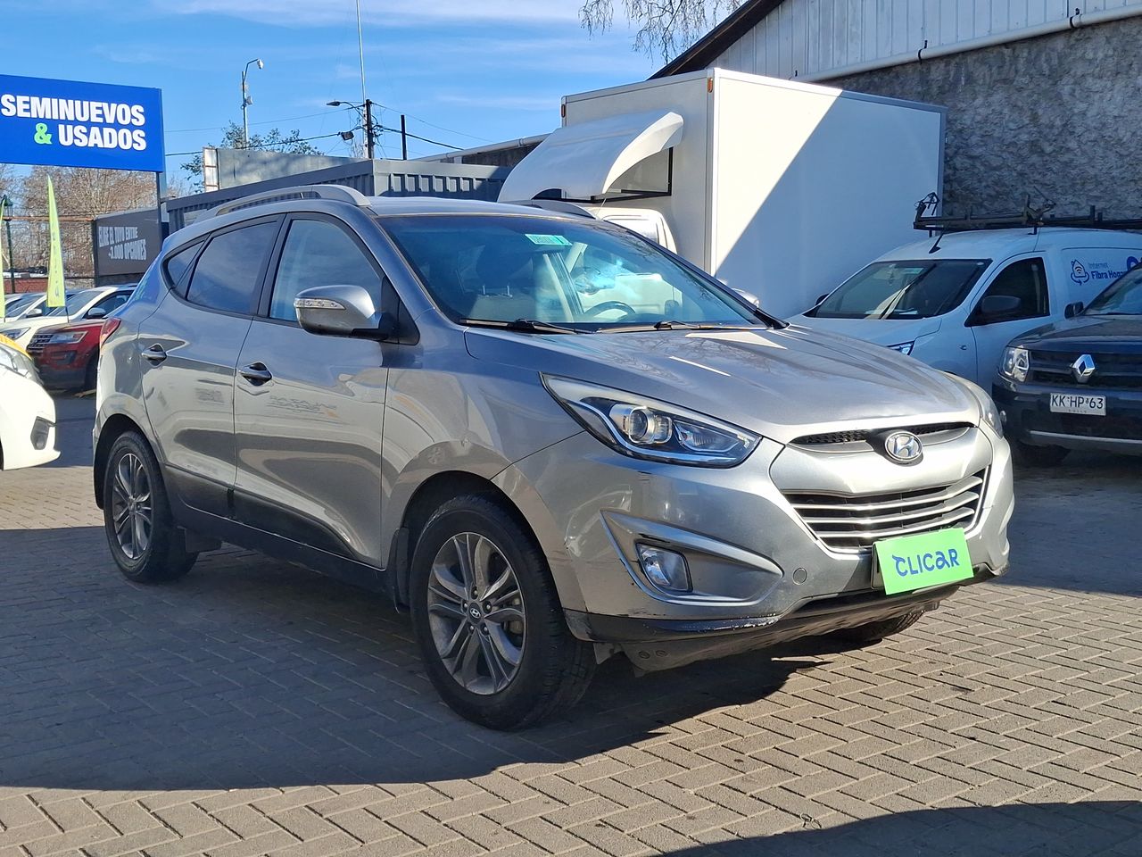 HYUNDAI