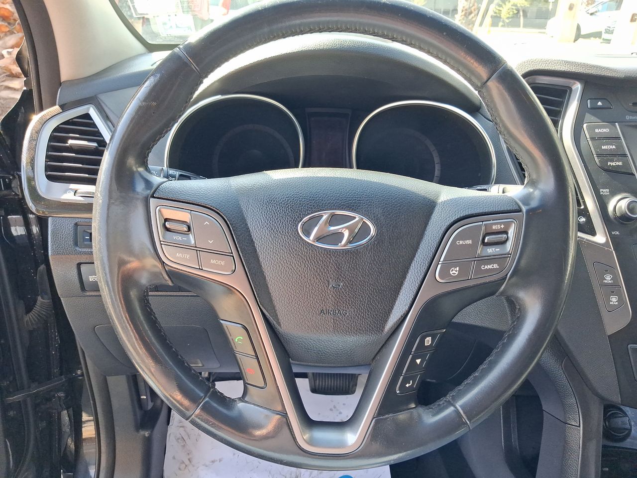HYUNDAI - 23