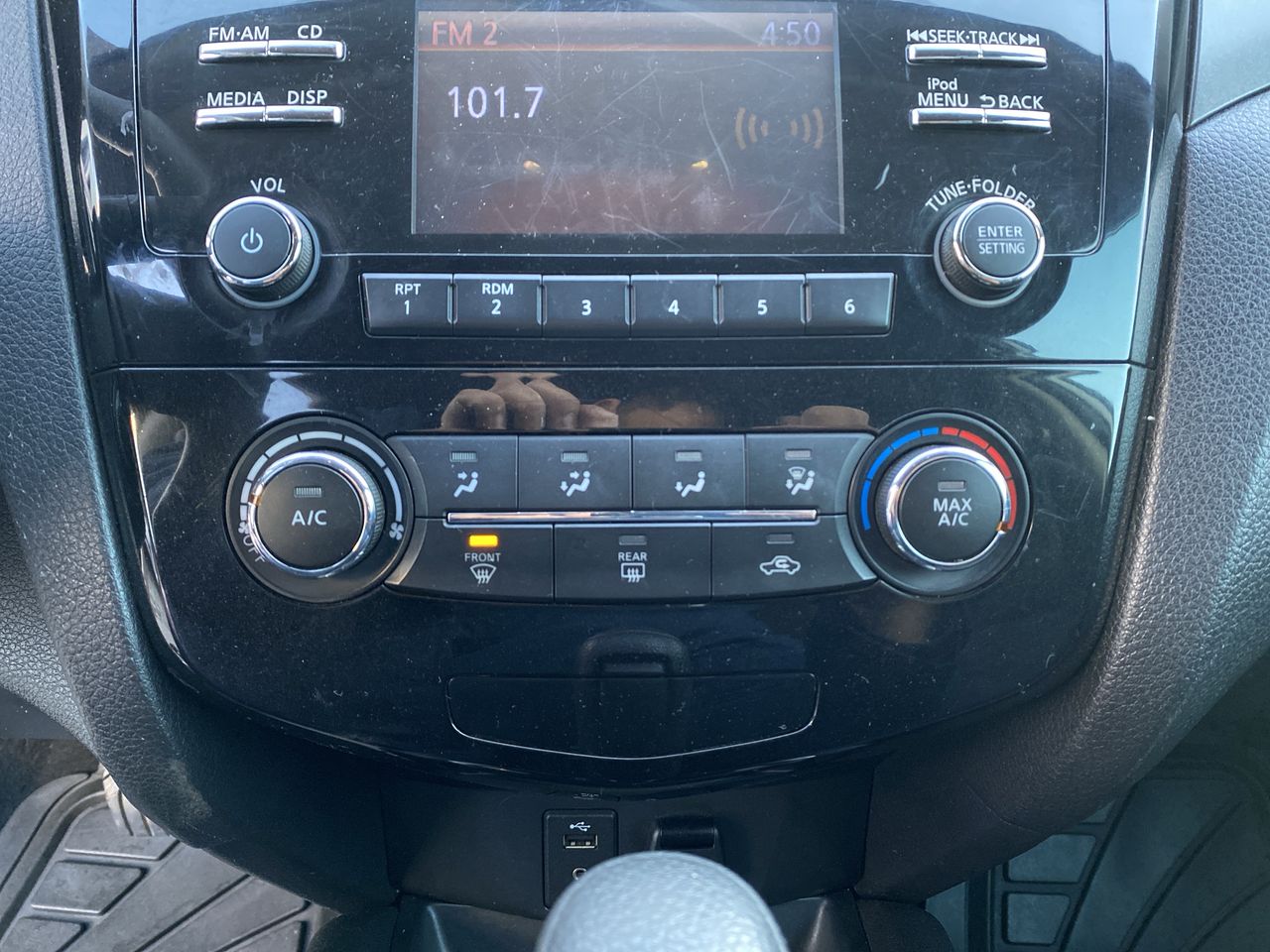 NISSAN - 23