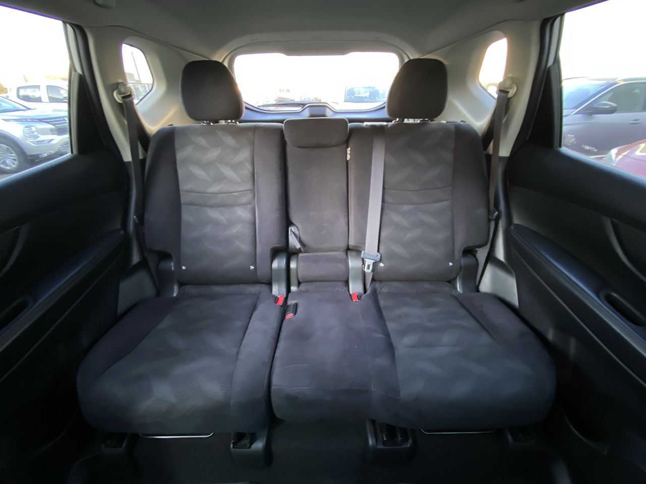 NISSAN - 27
