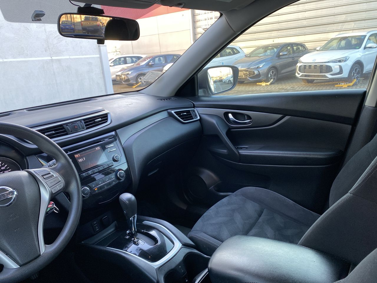 NISSAN - 2