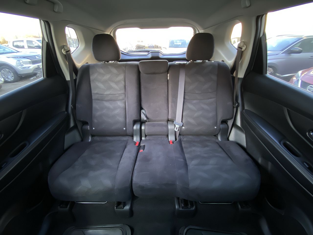 NISSAN - 5