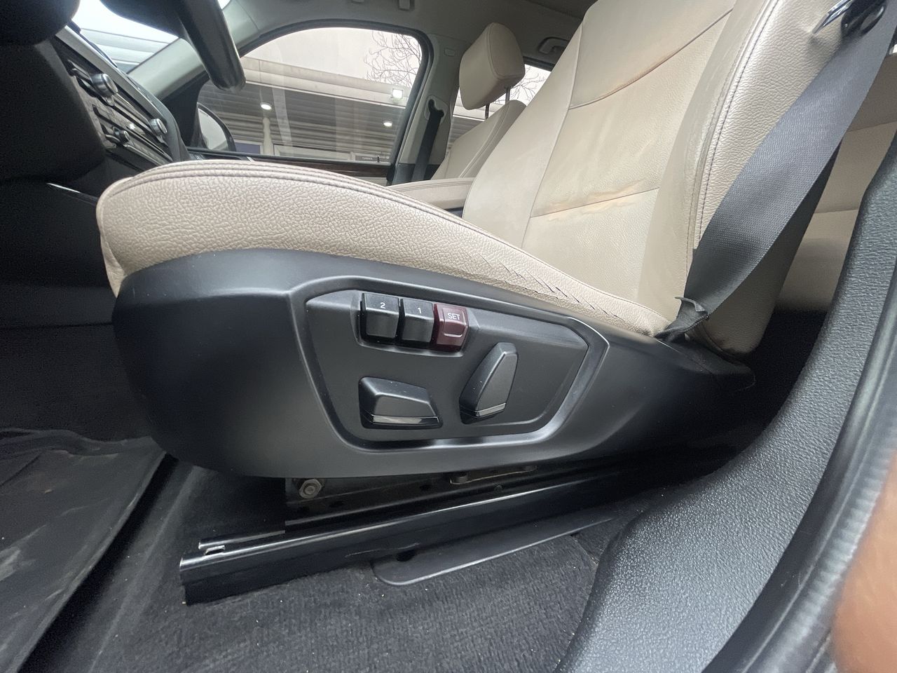 BMW - 21