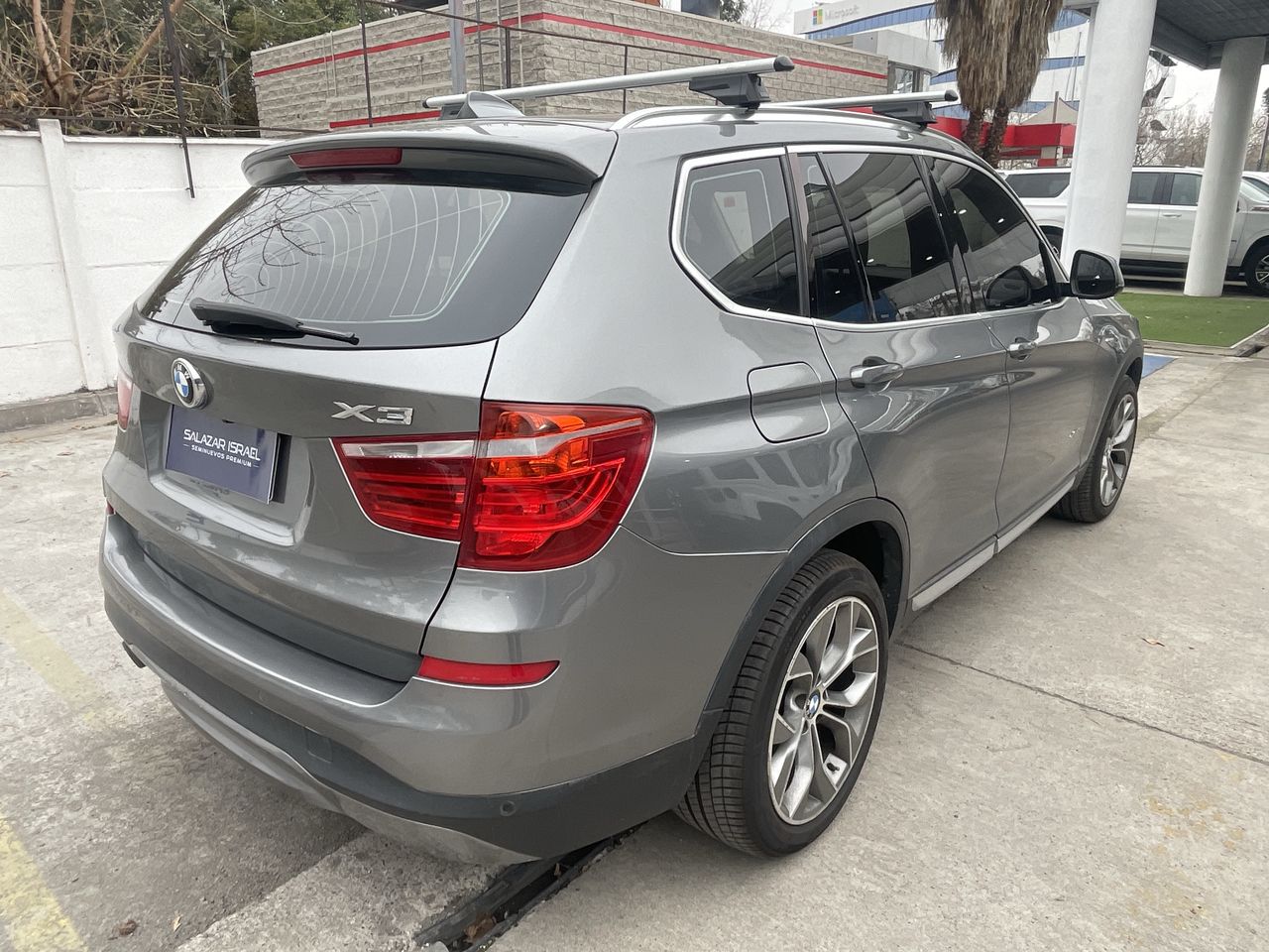 BMW - 7
