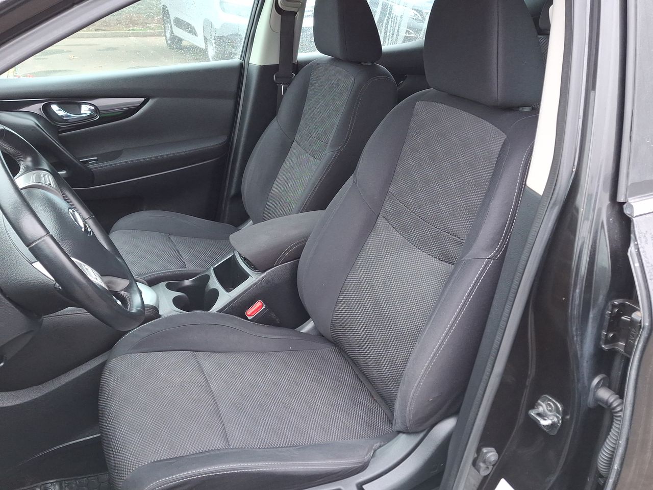 NISSAN - 21