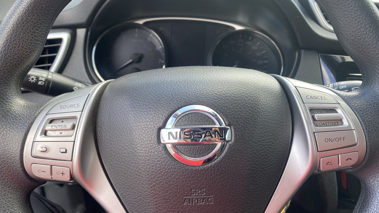 NISSAN - 24
