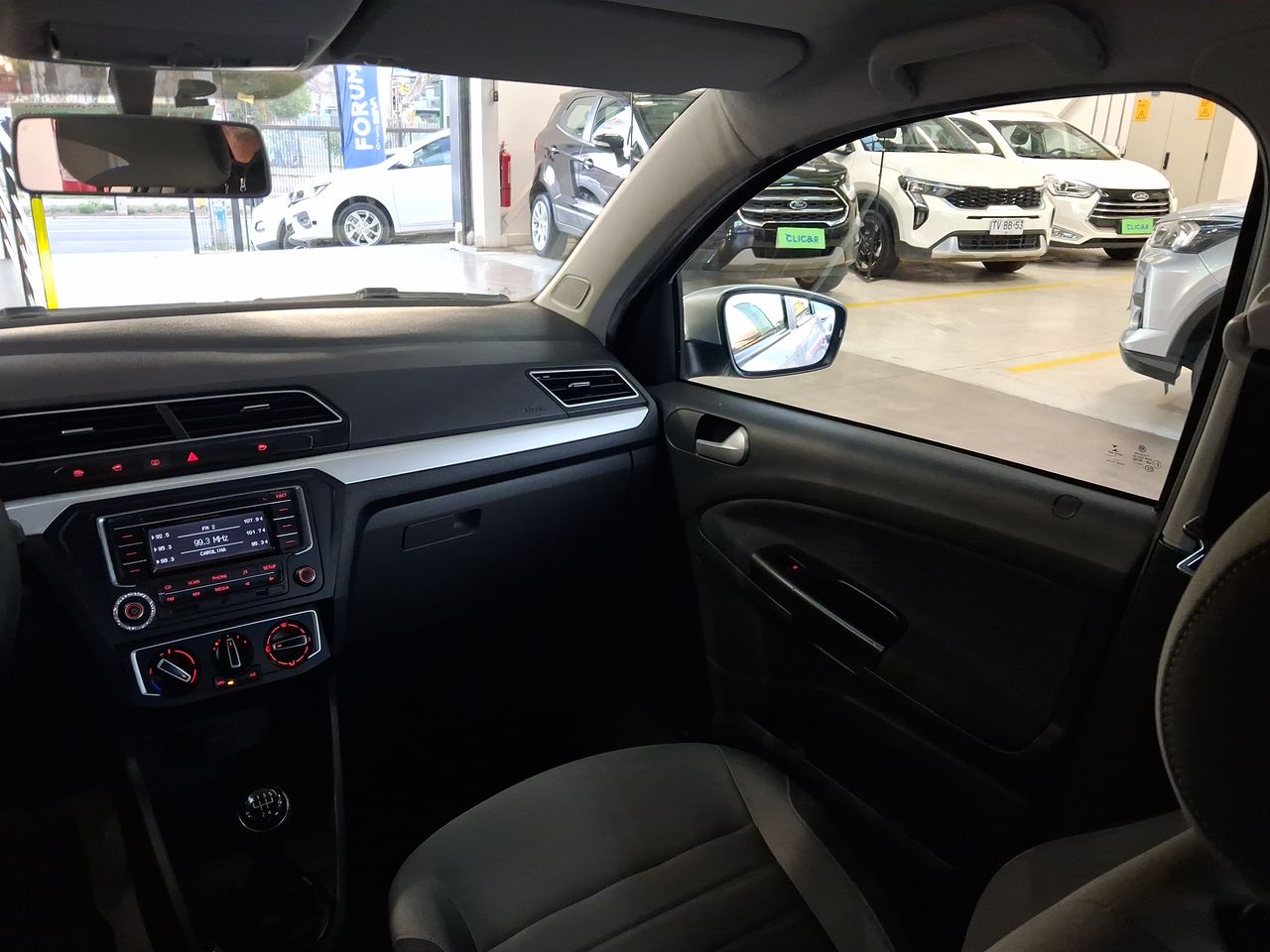 VOLKSWAGEN - 4