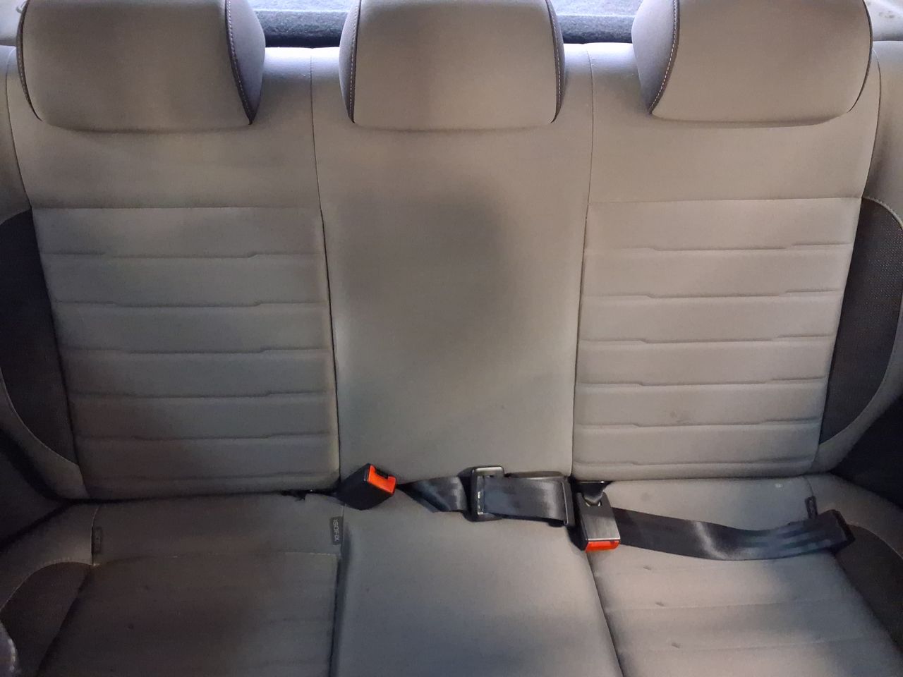 VOLKSWAGEN - 7
