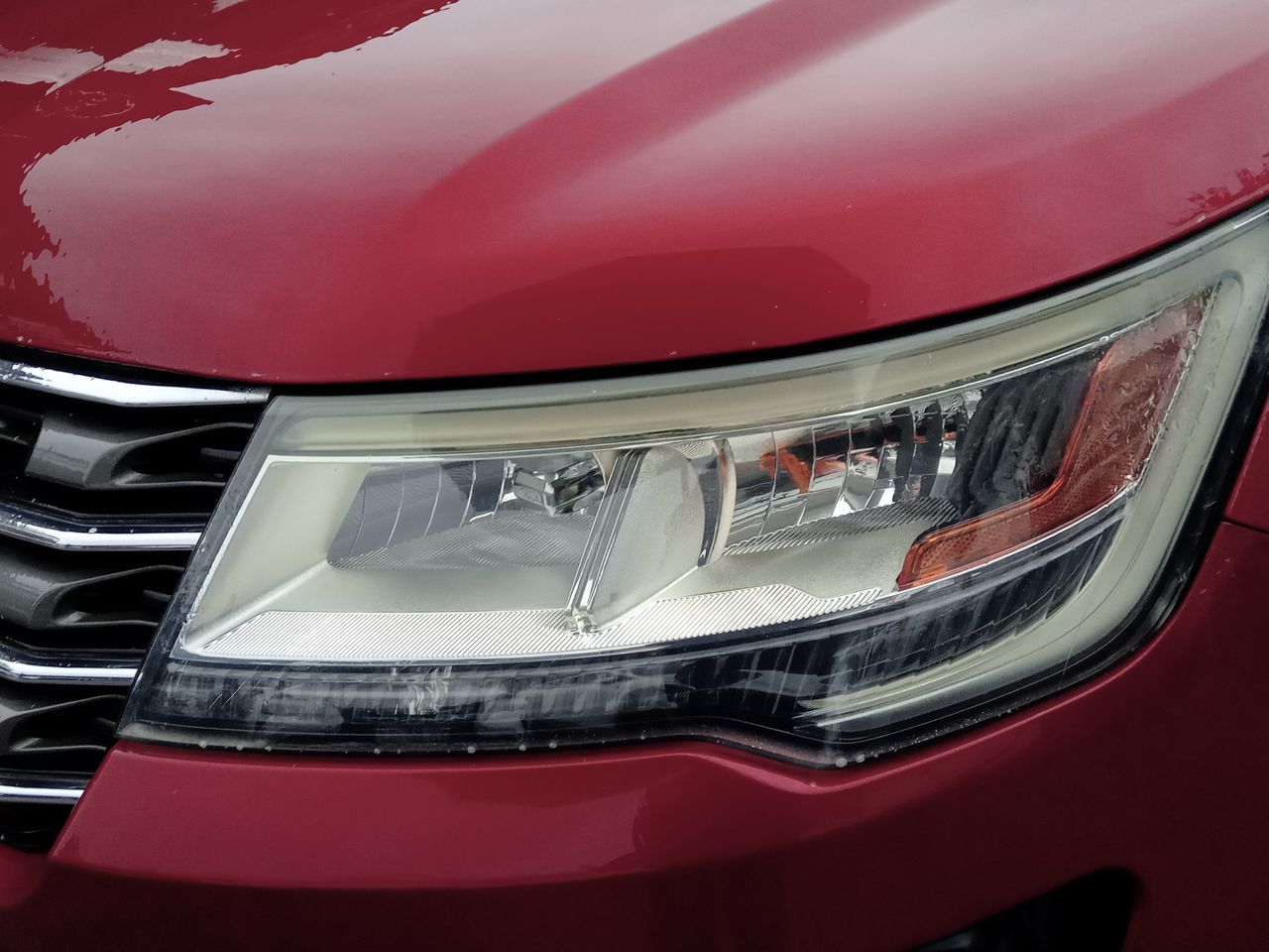 Ford Explorer — foto 9 de 25