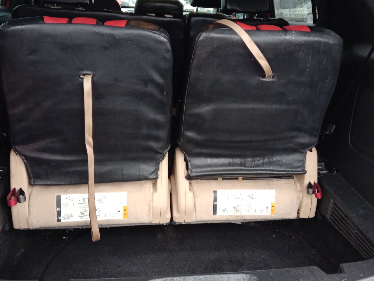 Ford Explorer — foto 11 de 25