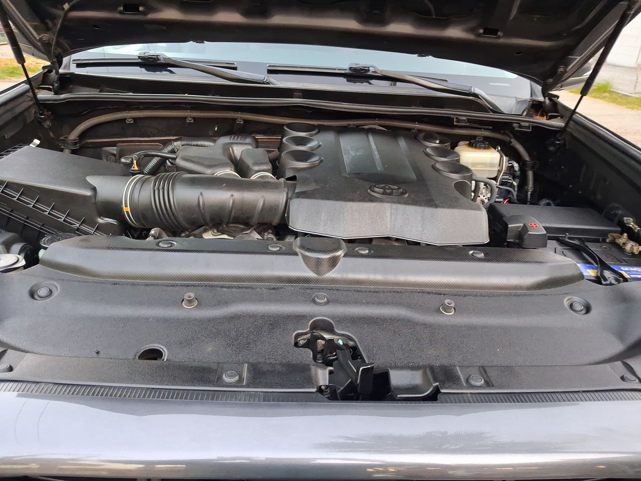 TOYOTA - 8