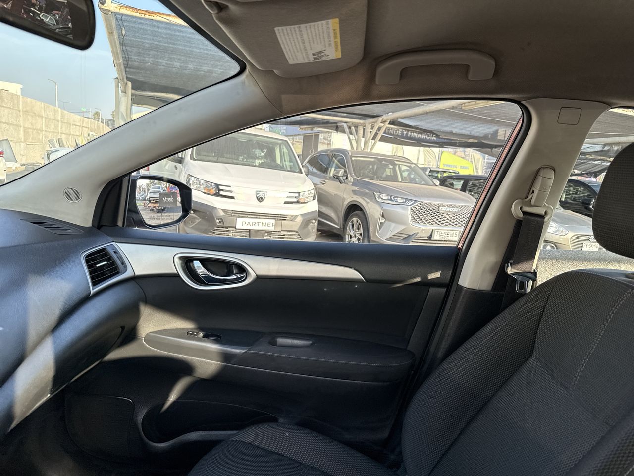 NISSAN - 2