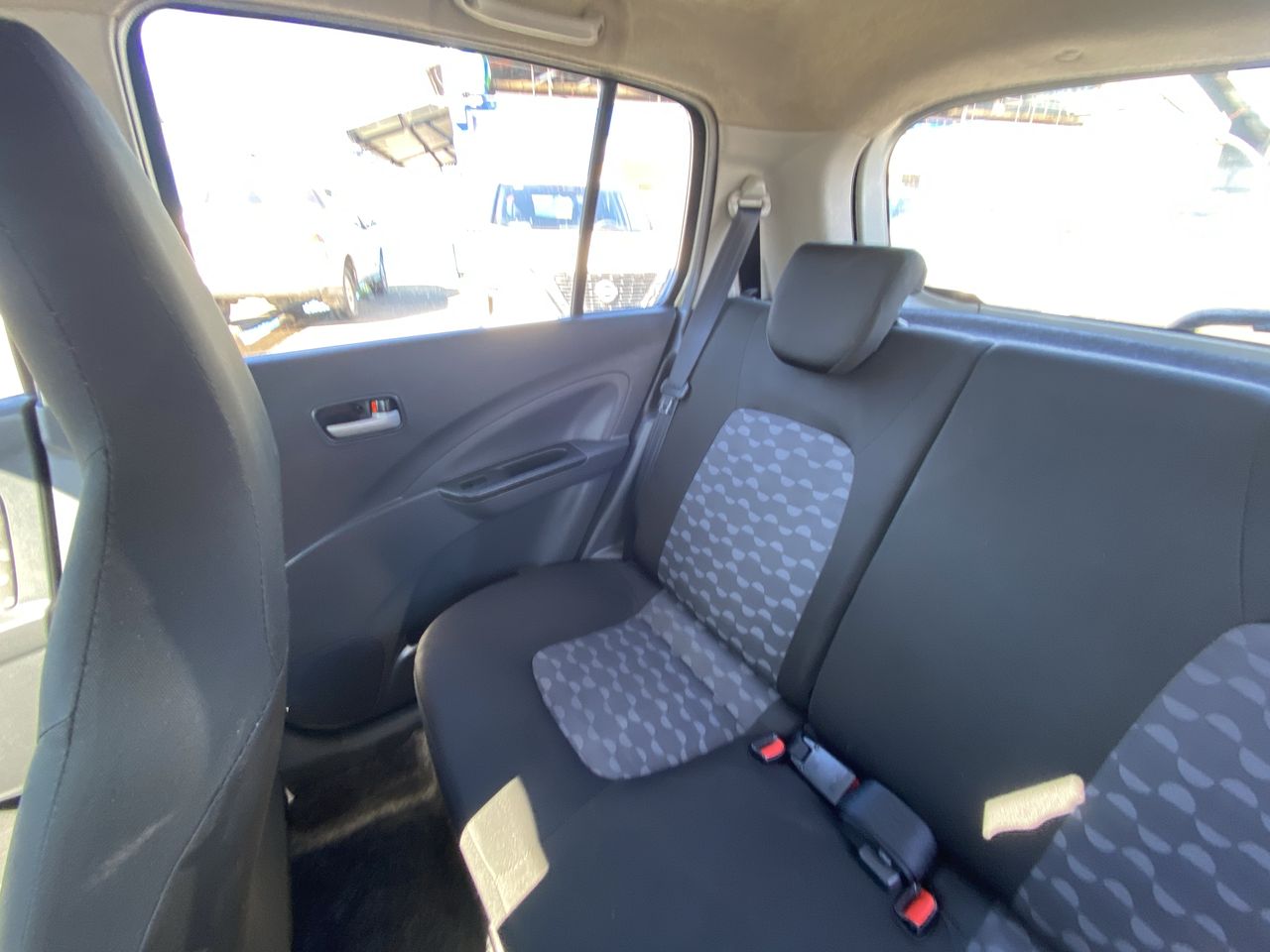 Suzuki Celerio — foto 5 de 26