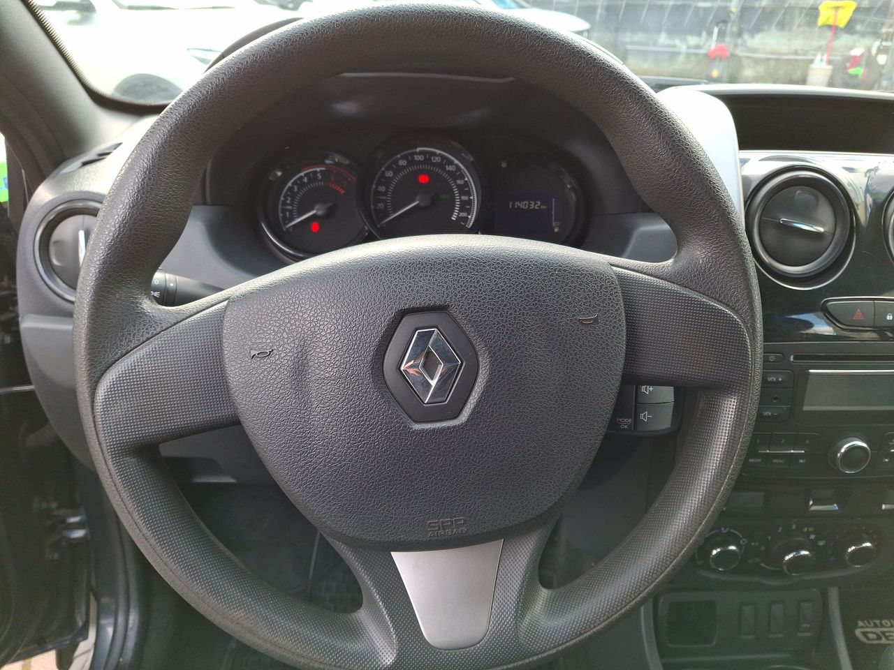 RENAULT - 23