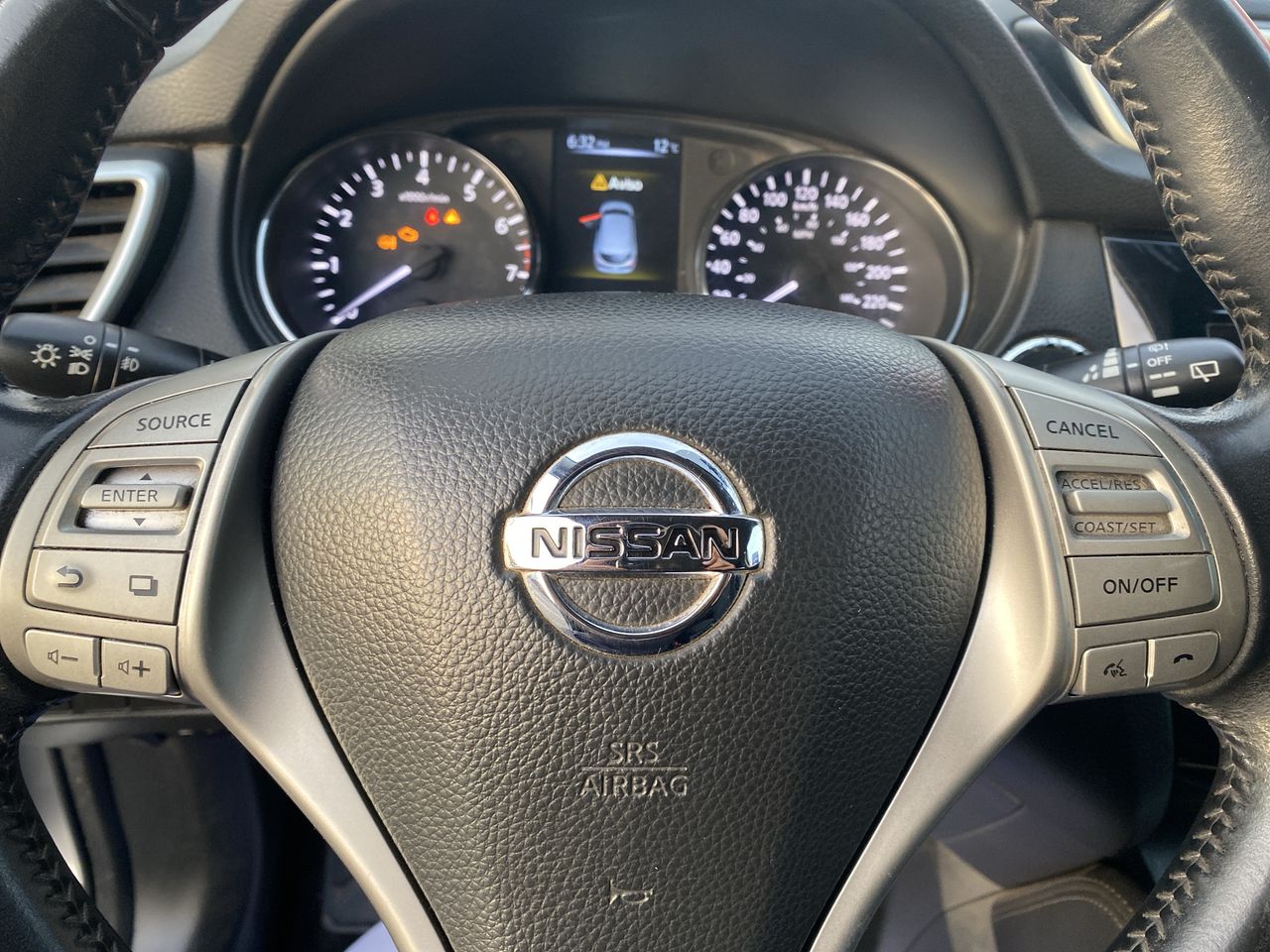 NISSAN - 26
