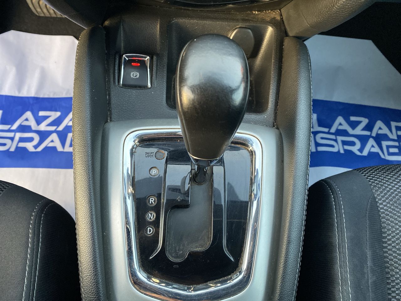 NISSAN - 30