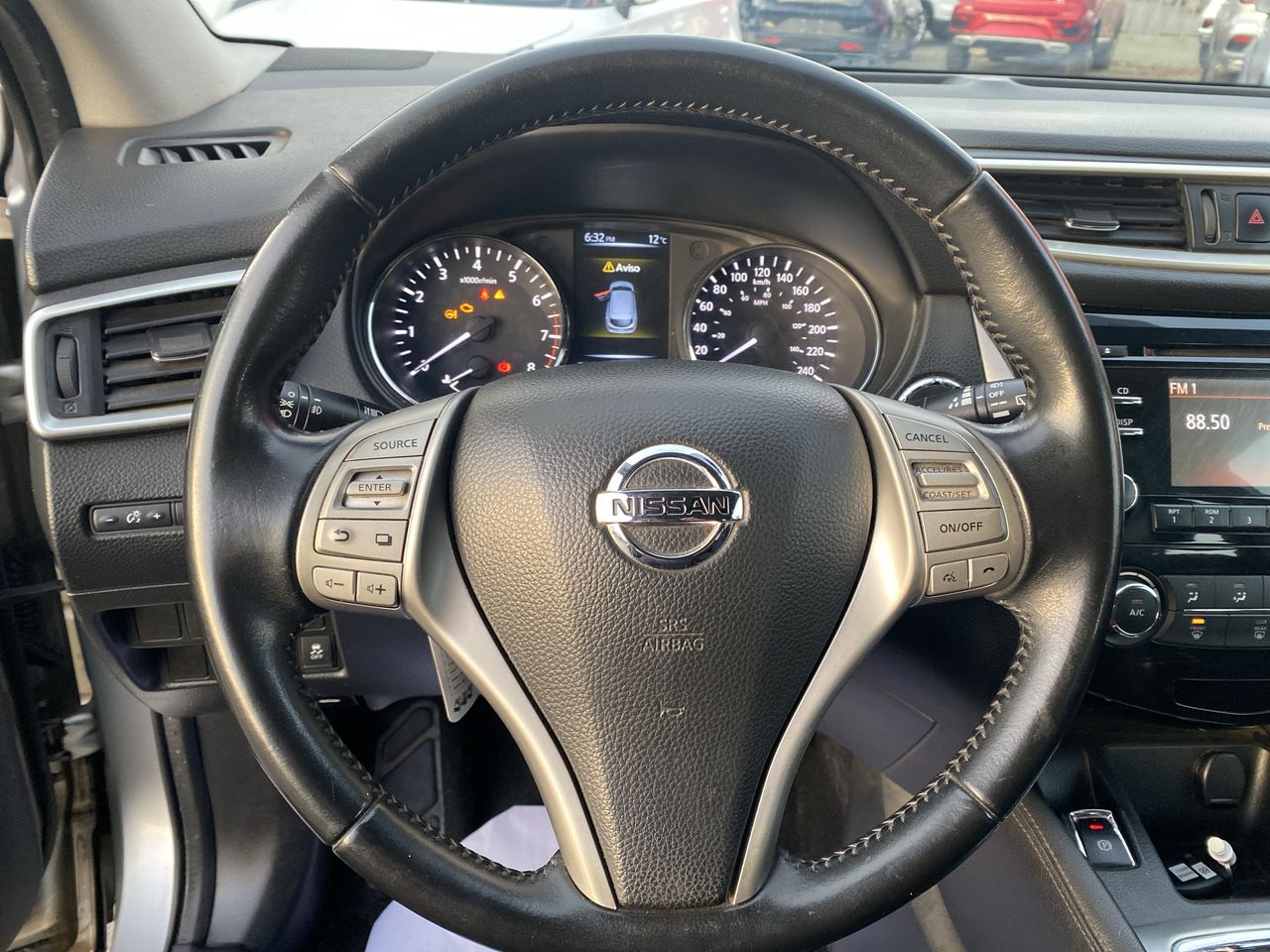 NISSAN - 25