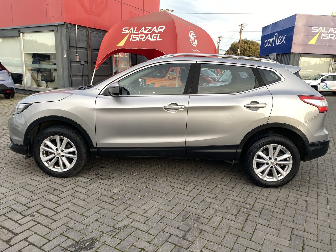 NISSAN - 4