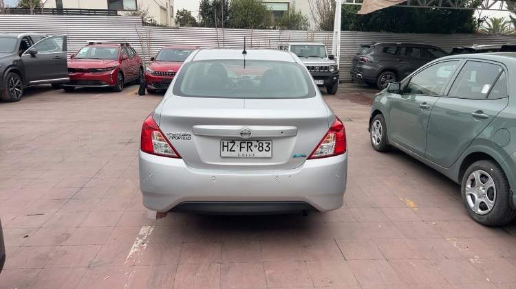 NISSAN - 4