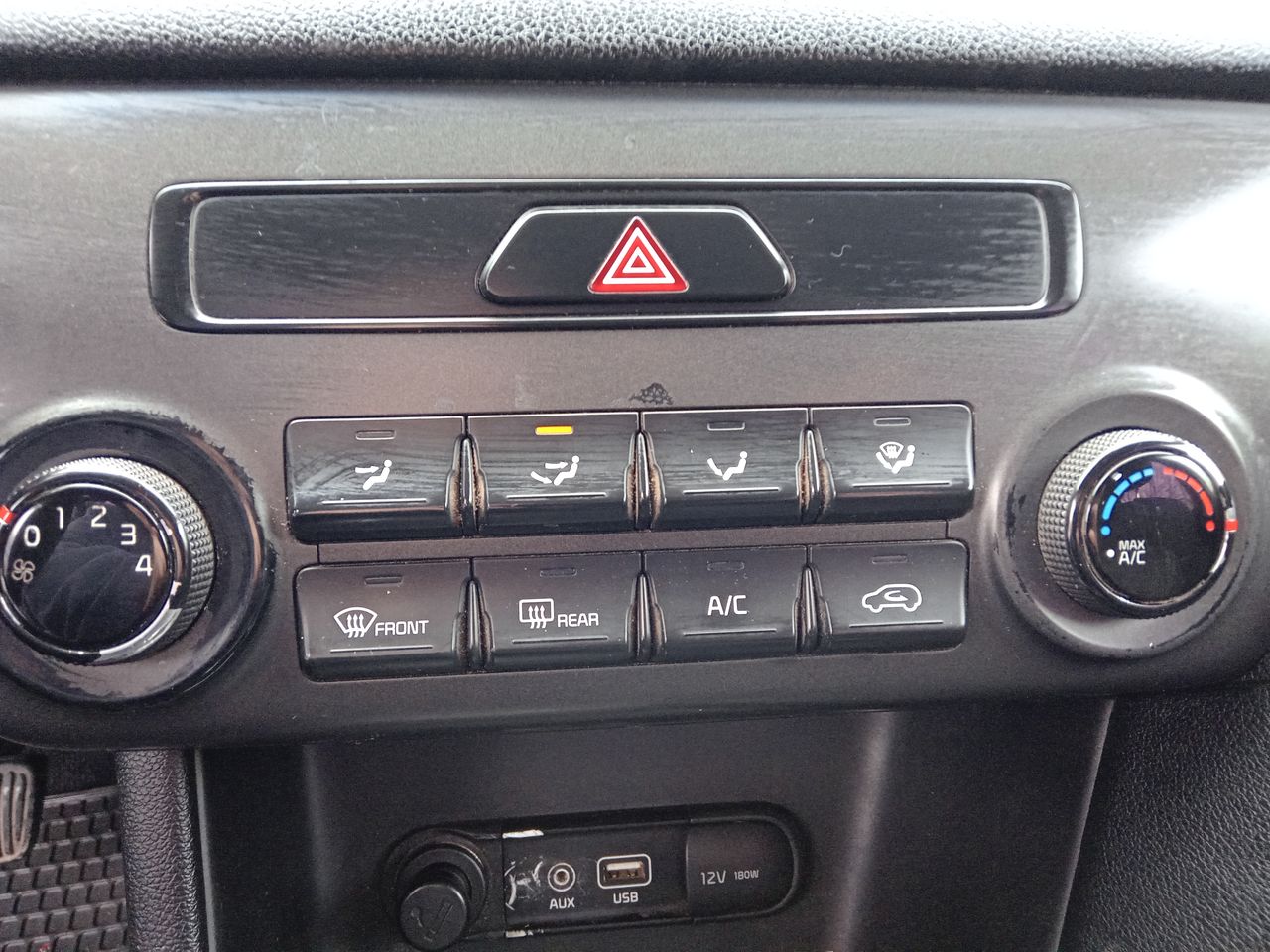 KIA Sportage — foto 20 de 24
