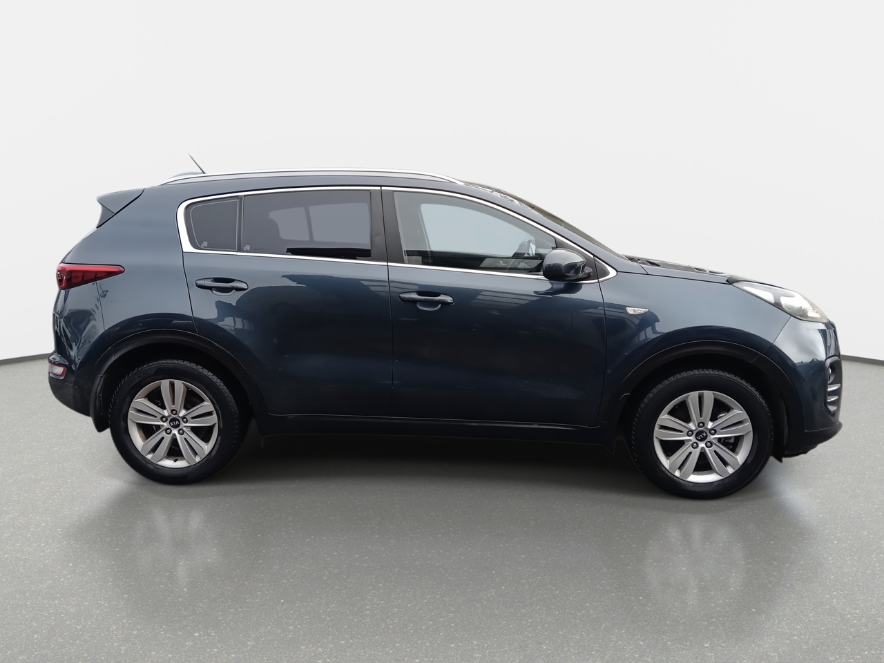 KIA Sonet — foto 9 de 32