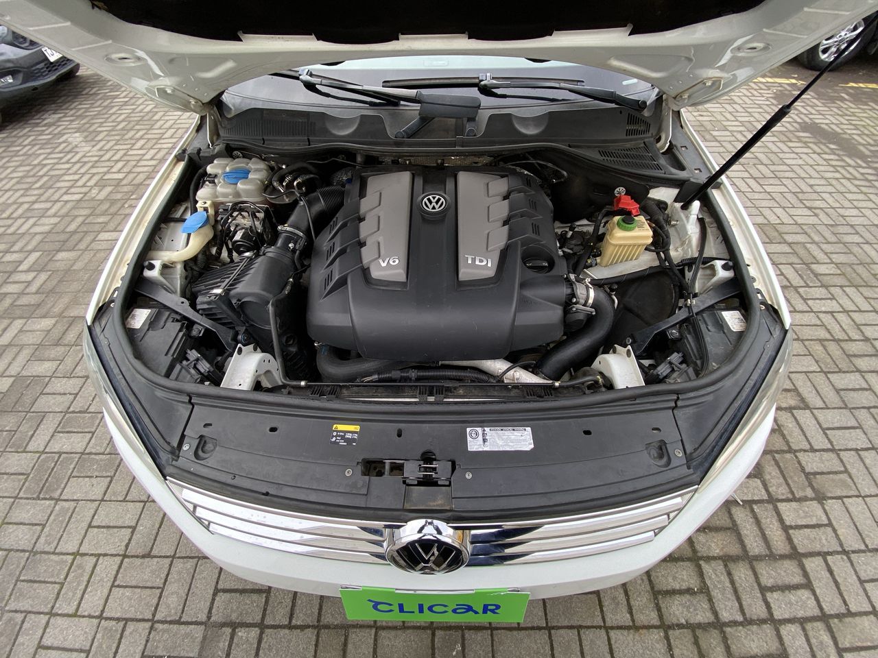 VOLKSWAGEN - 10