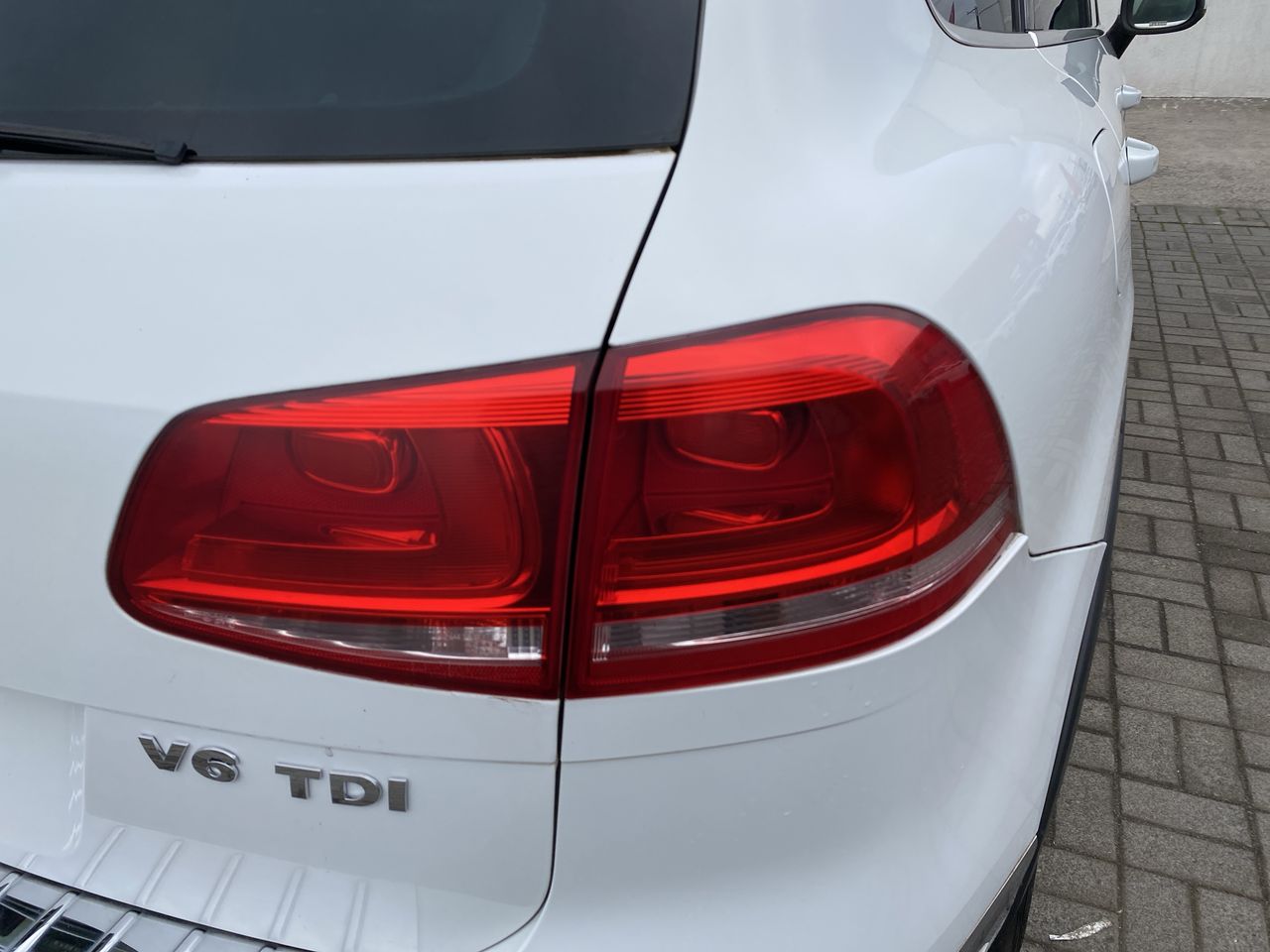 VOLKSWAGEN - 13