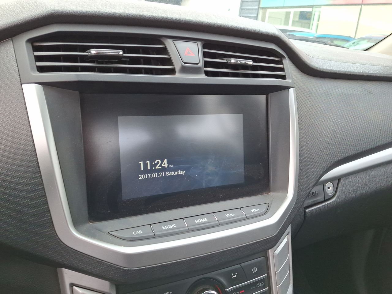 MAXUS - 24
