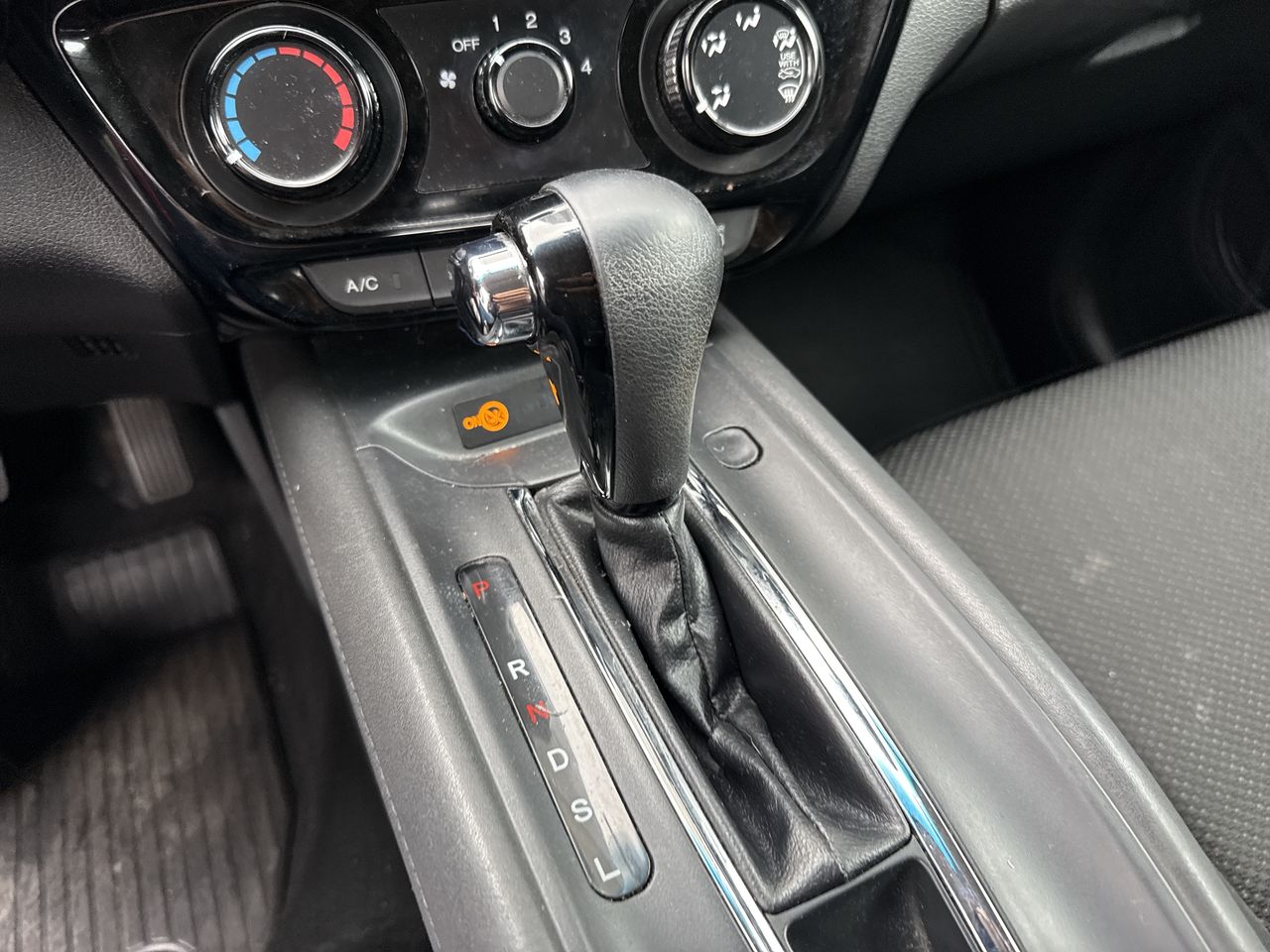 Honda HR-V — foto 22 de 25